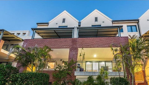 Subiaco Emporium Apartment - Accommodation Tasmania 7