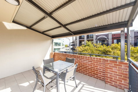 Subiaco Emporium Apartment - Accommodation Tasmania 9
