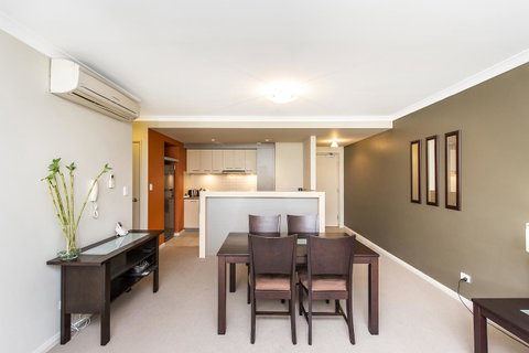 Subiaco Emporium Apartment - Accommodation Tasmania 17