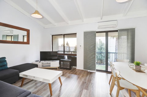 West Beach Lagoon 221 - Stylish Apartment! - Accommodation Tasmania 11