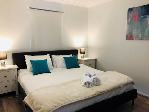 West Beach Lagoon 221 - Stylish Apartment! - Accommodation Tasmania 4