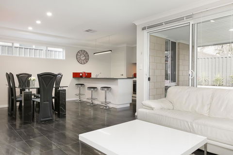 Perth Comfy Stays - Accommodation Tasmania 23
