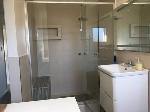 Halls Head Beach House - Accommodation Tasmania 10