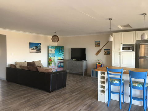 Halls Head Beach House - Accommodation Tasmania 5