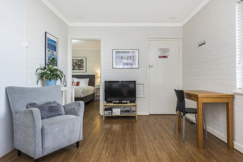 Hensman 10 - Accommodation Tasmania 10