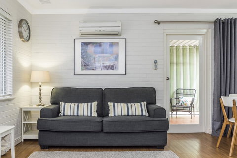 Hensman 10 - Accommodation Tasmania 7