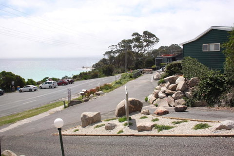 BINALONG BEACH COTTAGE Beachfront At Bay Of Fires Next To Restaurant - Accommodation Tasmania 19