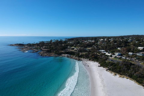 BINALONG BEACH COTTAGE Beachfront At Bay Of Fires Next To Restaurant - Accommodation Tasmania 10