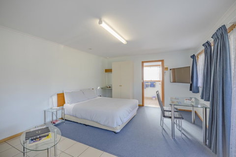 Queechy Motel - Accommodation Tasmania 3