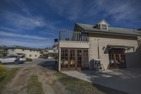 Queechy Motel - Accommodation Tasmania 11