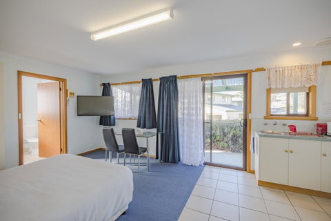 Queechy Motel - Accommodation Tasmania 28