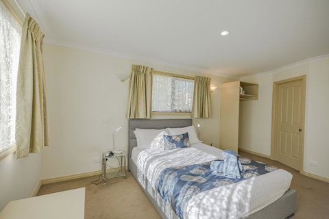 Queechy Motel - Accommodation Tasmania 7