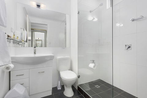 Beachfront Voyager Motor Inn - Accommodation Tasmania 11