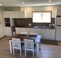 Loma Cottages - Accommodation Tasmania