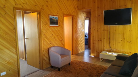 Bicheno Cabin Park - Accommodation Tasmania 28