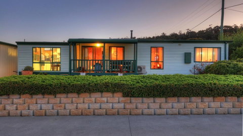 Bicheno Cabin Park - Accommodation Tasmania 27