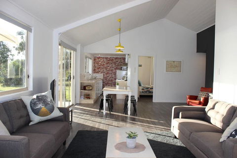 Boomers Retreat, Alonnah, Bruny Island - Accommodation Tasmania 0