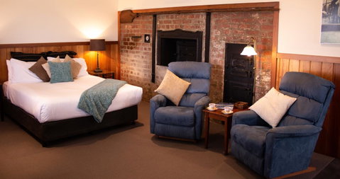 Stanley Hotel & Apartments - Accommodation Tasmania 1