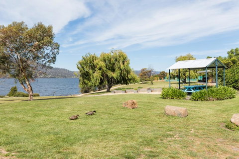 Riverfront Motel & Villas - Accommodation Tasmania 7