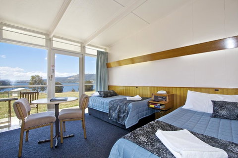 Riverfront Motel & Villas - Accommodation Tasmania 13