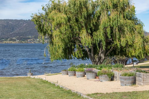 Riverfront Motel & Villas - Accommodation Tasmania 23