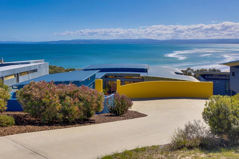 Banksy's By The Bay - Accommodation Tasmania 0