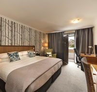 The Waterfront Wynyard - Accommodation Tasmania