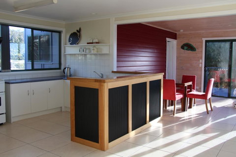 Mermaids Of Bicheno - Accommodation Tasmania 5