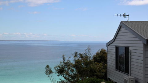 SEA EAGLE COTTAGE Amazing Views Of Bay Of Fires - Accommodation Tasmania 15