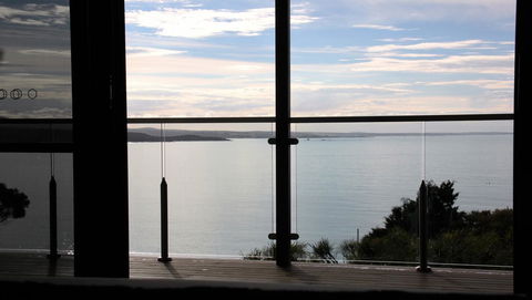 SEA EAGLE COTTAGE Amazing Views Of Bay Of Fires - Accommodation Tasmania 25
