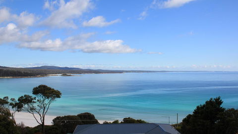 SEA EAGLE COTTAGE Amazing Views Of Bay Of Fires - Accommodation Tasmania 26