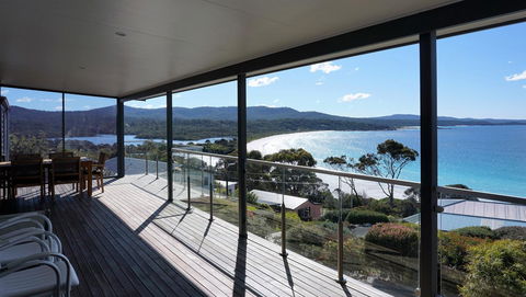SEA EAGLE COTTAGE Amazing Views Of Bay Of Fires - Accommodation Tasmania 0