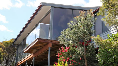 SEA EAGLE COTTAGE Amazing Views Of Bay Of Fires - Accommodation Tasmania 11