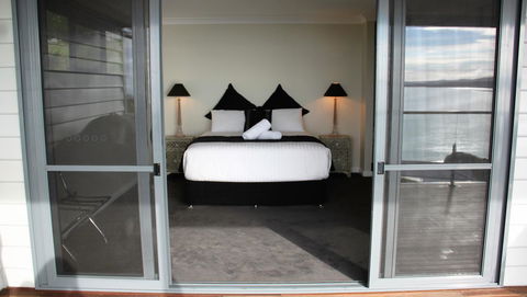 SEA EAGLE COTTAGE Amazing Views Of Bay Of Fires - Accommodation Tasmania 8