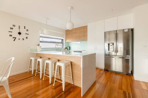 Kangaroo Bay Apartments - Accommodation Tasmania 40