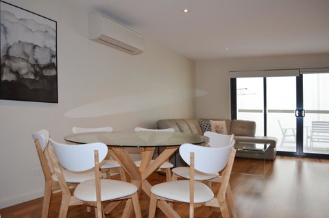 Kangaroo Bay Apartments - Accommodation Tasmania 9