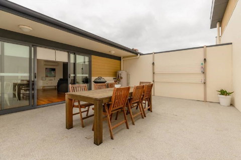 Kangaroo Bay Apartments - Accommodation Tasmania 21