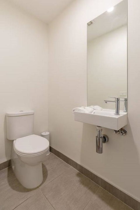 Kangaroo Bay Apartments - Accommodation Tasmania 25