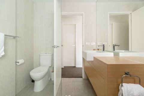 Kangaroo Bay Apartments - Accommodation Tasmania 43