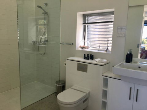 Eaglehawk Pavilions - Accommodation Tasmania 8