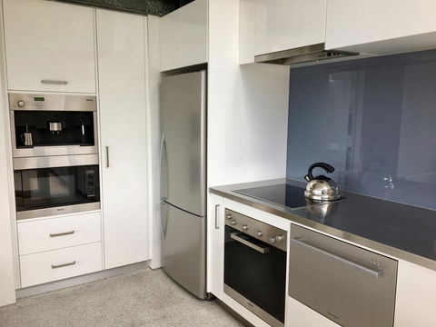 Eaglehawk Pavilions - Accommodation Tasmania 7