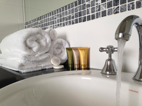 Auldington Hotel - Accommodation Tasmania 14