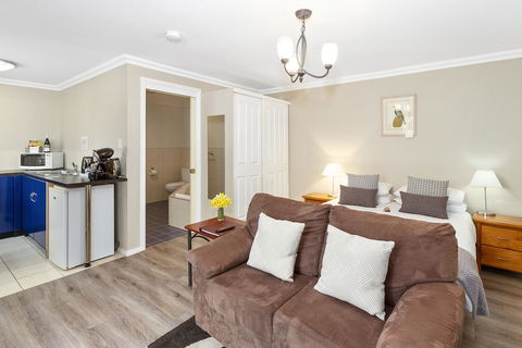 Oyster Cove Chalet - Accommodation Tasmania 5