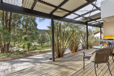 Oyster Cove Chalet - Accommodation Tasmania 7
