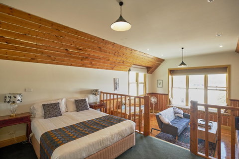 Bushman's Cafe - Accommodation Tasmania 1