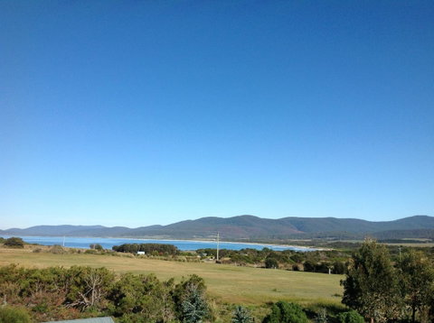 Seymour Waves - Accommodation Tasmania 13