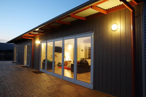 Seymour Waves - Accommodation Tasmania 26