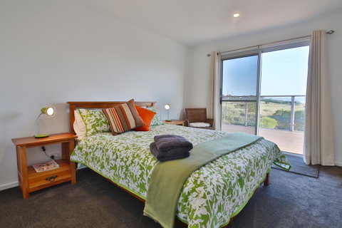 Seymour Waves - Accommodation Tasmania 8