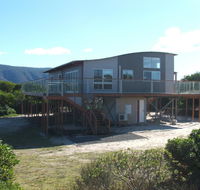 Seymour Waves - Accommodation Tasmania