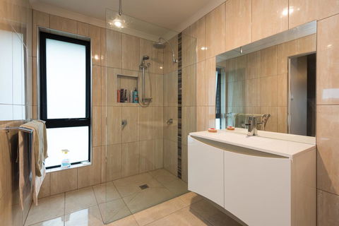 Euphoria House - Accommodation Tasmania 5